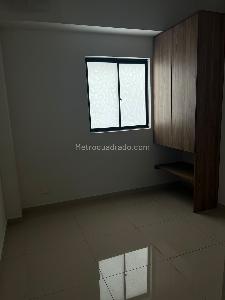 Apartamento de 3 alcobas en venta en San Bernardo, Medellín, 64 m² · foto 4 de 7