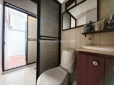 Casa de 3 alcobas en venta en El Dorado, Envigado, 150 m² · foto 12 de 15