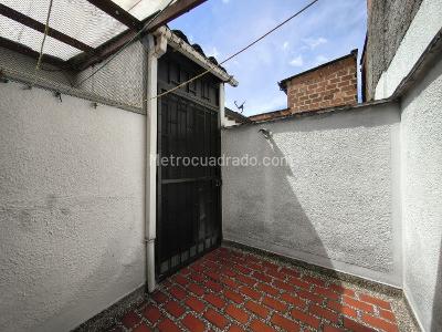 Casa de 3 alcobas en venta en El Dorado, Envigado, 150 m² · foto 14 de 15