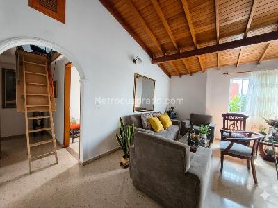 Apartamento de 3 alcobas en venta en Lorena, Medellín, 105 m² · foto 3 de 20
