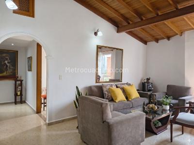 Apartamento de 3 alcobas en venta en Lorena, Medellín, 105 m² · foto 8 de 20