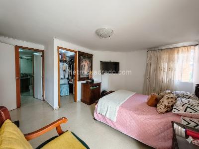 Apartamento de 3 alcobas en venta en Lorena, Medellín, 105 m² · foto 14 de 20