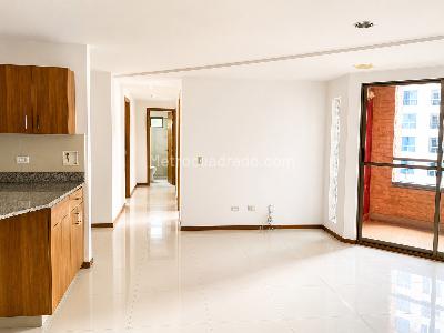 Apartamento de 3 alcobas en venta en Aves Maria, Sabaneta, 98 m² · foto 2 de 18
