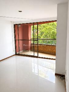 Apartamento de 3 alcobas en venta en Aves Maria, Sabaneta, 98 m² · foto 5 de 18