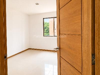 Apartamento de 3 alcobas en venta en Aves Maria, Sabaneta, 98 m² · foto 8 de 18