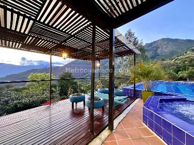 Casa de 4 alcobas en arriendo en Norteamerica, Bello, 465 m² · foto 4 de 19