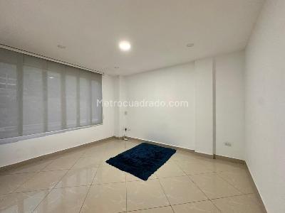 Casa de 4 alcobas en arriendo en Norteamerica, Bello, 465 m² · foto 11 de 19