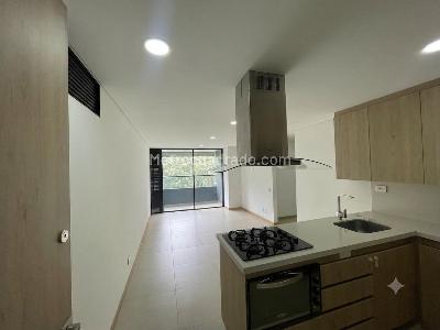 Apartamento en arriendo en Las Palmas, Medellín · foto 2 de 11