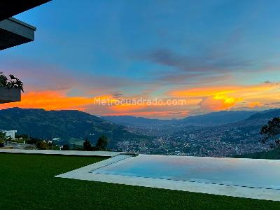 Casa de 5 alcobas en venta en Norteamerica, Bello, 631 m² · foto 10 de 13