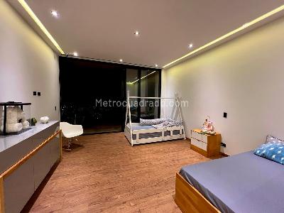 Casa de 5 alcobas en venta en Norteamerica, Bello, 631 m² · foto 6 de 13