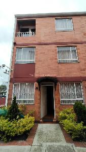 Casa de 3 alcobas en venta en Urbanizacion Las Delicias, Bogotá, 70 m² · foto 3 de 20