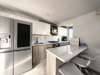 Apartamento de 3 alcobas en venta en La Cuenca, Envigado, 66 m² · foto 5 de 20