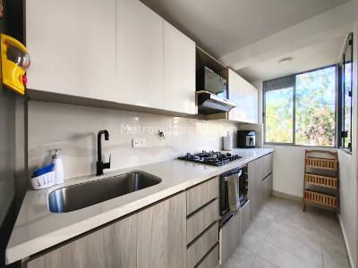 Apartamento de 3 alcobas en venta en La Cuenca, Envigado, 66 m² · foto 6 de 20