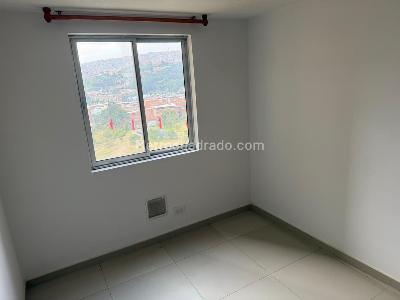 Apartamento en venta en Ismael Perdomo, Bogotá · foto 2 de 16