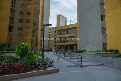 Apartamento en venta en Ismael Perdomo, Bogotá · foto 5 de 16