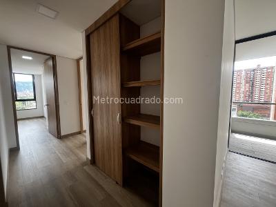 Apartamento en venta en Los Colores, Medellín · foto 8 de 20