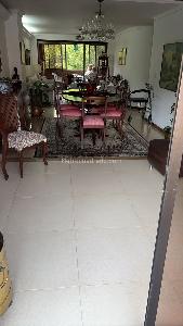 Apartamento de 4 alcobas en venta en Laureles, Medellín, 153 m² · foto 3 de 14