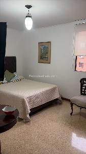 Apartamento de 4 alcobas en venta en Laureles, Medellín, 153 m² · foto 5 de 14