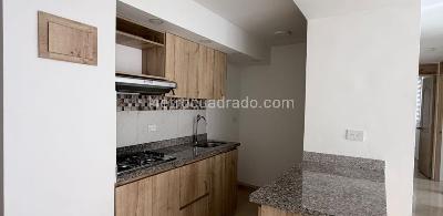 Apartamento de 3 alcobas en venta en Cuatro Esquinas, Rionegro, 51 m² · foto 2 de 17