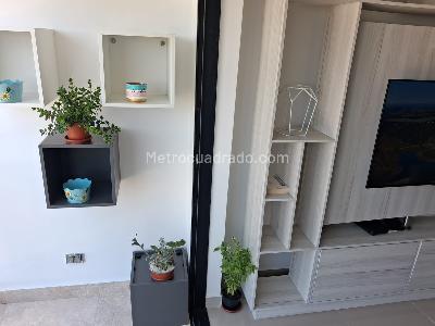Apartamento de 1 alcoba en venta en La Flora, Cali, 40 m² · foto 2 de 20
