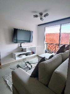 Apartamento de 3 alcobas en venta en Calasanz Parte Baja, Medellín, 68 m² · foto 10 de 15
