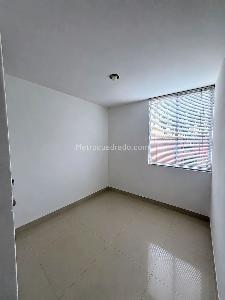 Apartamento de 3 alcobas en venta en Calasanz Parte Baja, Medellín, 68 m² · foto 14 de 15