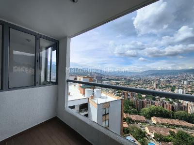Apartamento de 3 alcobas en venta en La Cuenca, Envigado, 66 m² · foto 2 de 20