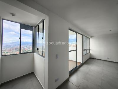 Apartamento de 3 alcobas en venta en La Cuenca, Envigado, 66 m² · foto 15 de 20
