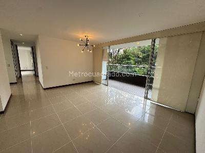 Apartamento de 3 alcobas en arriendo en El Poblado, Medellín, 117 m² · foto 6 de 18