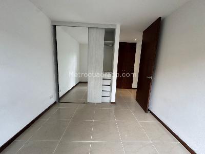 Apartamento de 3 alcobas en arriendo en El Poblado, Medellín, 117 m² · foto 12 de 18