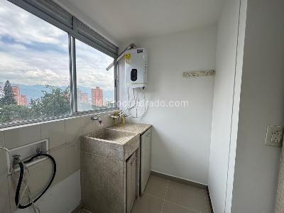 Apartamento de 3 alcobas en arriendo en El Poblado, Medellín, 117 m² · foto 18 de 18