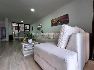 Apartamento en venta en La America, Medellín · foto 3 de 17