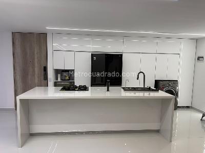 Apartamento de 3 alcobas en venta en Ciudad Del Rio, Medellín, 119 m² · foto 4 de 11