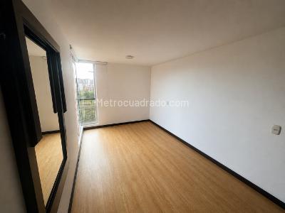 Apartamento de 3 alcobas en venta en Ciudad Techo 1, Bogotá, 57 m² · foto 2 de 20