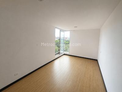 Apartamento de 3 alcobas en venta en Ciudad Techo 1, Bogotá, 57 m² · foto 3 de 20