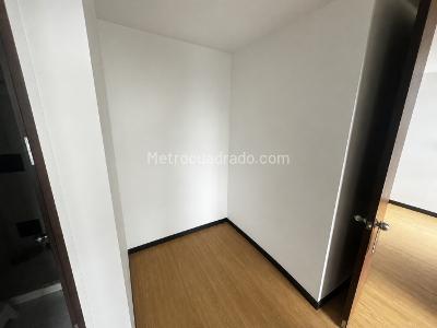Apartamento de 3 alcobas en venta en Ciudad Techo 1, Bogotá, 57 m² · foto 8 de 20