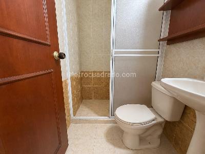 Casa de 3 alcobas en venta en Anillo Vial, Floridablanca, 102 m² · foto 11 de 20