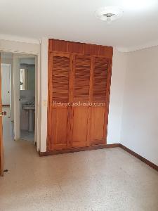 Apartamento de 4 alcobas en venta en Laureles, Medellín, 117 m² · foto 13 de 19