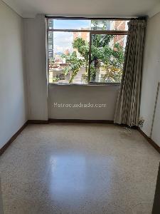 Apartamento de 4 alcobas en venta en Laureles, Medellín, 117 m² · foto 15 de 19