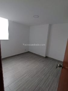 Apartamento de 2 alcobas en venta en La Gabriela, Bello, 52 m² · foto 4 de 9