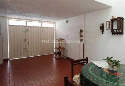 Casa de 3 alcobas en venta en El Recreo, Floridablanca, 158 m² · foto 13 de 20