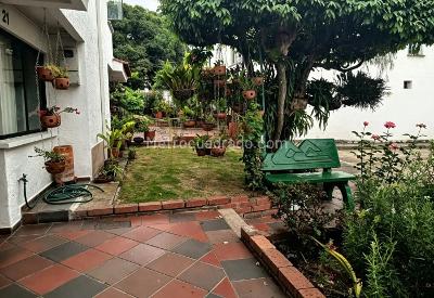 Casa de 3 alcobas en venta en El Recreo, Floridablanca, 158 m² · foto 2 de 20