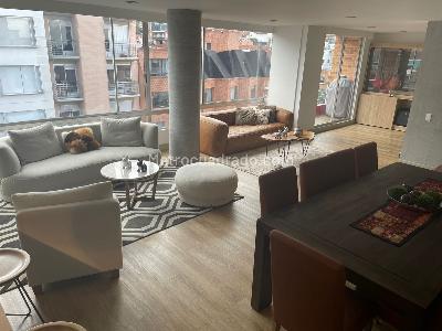 Apartamento de 3 alcobas en venta en Bella Suiza, Bogotá, 181 m² · foto 16 de 19