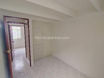 Apartamento de 3 alcobas en venta en Casa Blanca I Etapa, Bogotá, 54 m² · foto 10 de 18