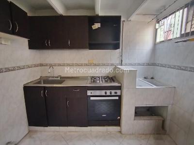 Apartamento de 3 alcobas en venta en Casa Blanca I Etapa, Bogotá, 54 m² · foto 2 de 18