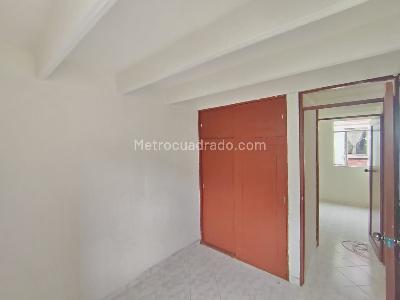Apartamento de 3 alcobas en venta en Casa Blanca I Etapa, Bogotá, 54 m² · foto 9 de 18