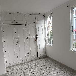 Apartamento en venta en Laureles, Medellín · foto 10 de 17