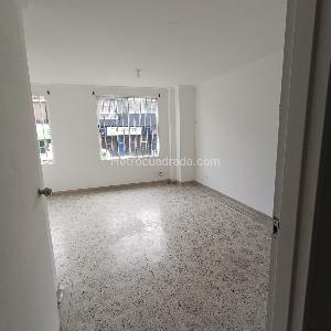 Apartamento en venta en Laureles, Medellín · foto 4 de 17
