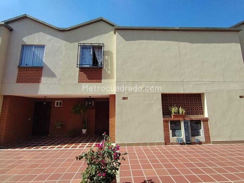 Casa – Cali, Comuna 17 - Vista 2