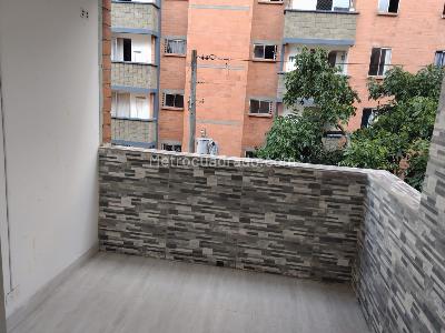 Apartamento en venta en Robledo, Medellín · foto 3 de 20